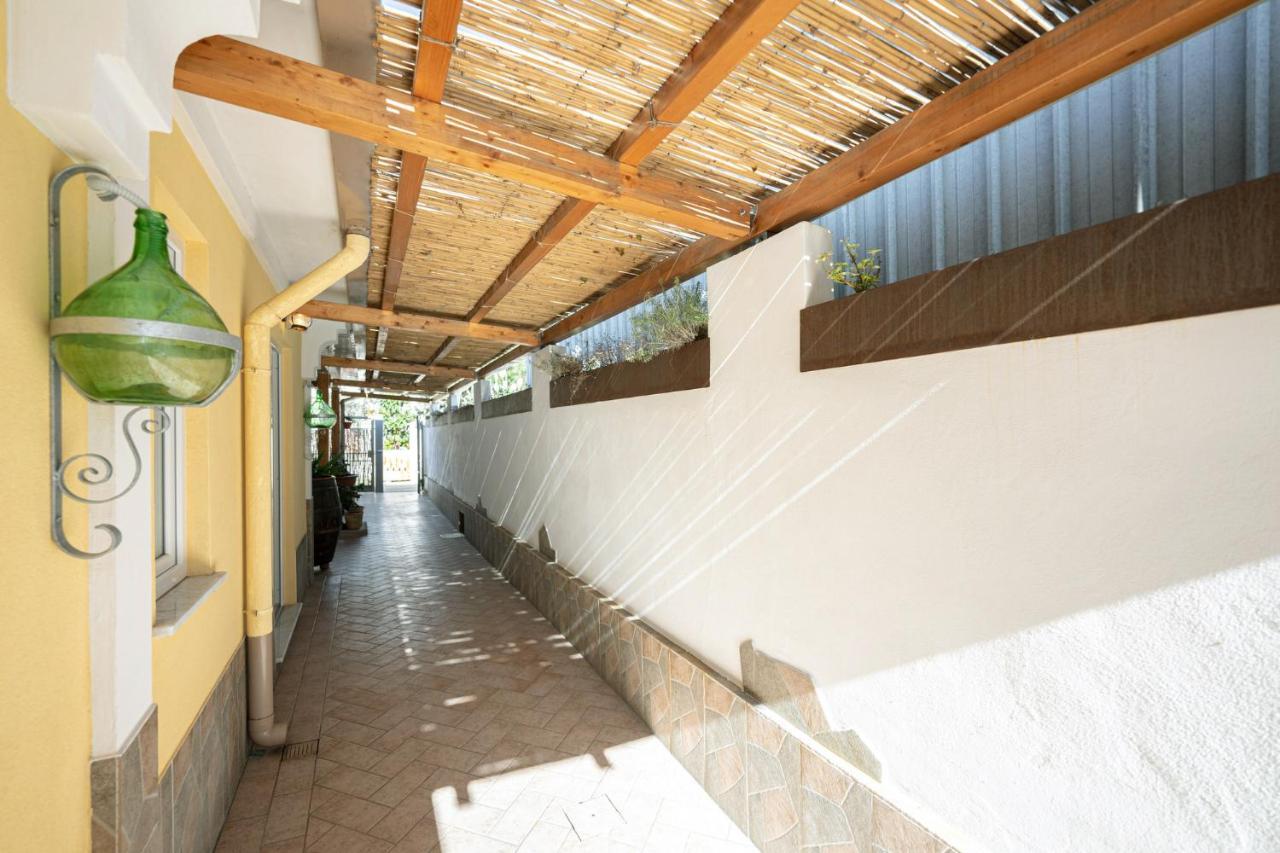 La Cantina Dello Sgatto Procida Exterior photo