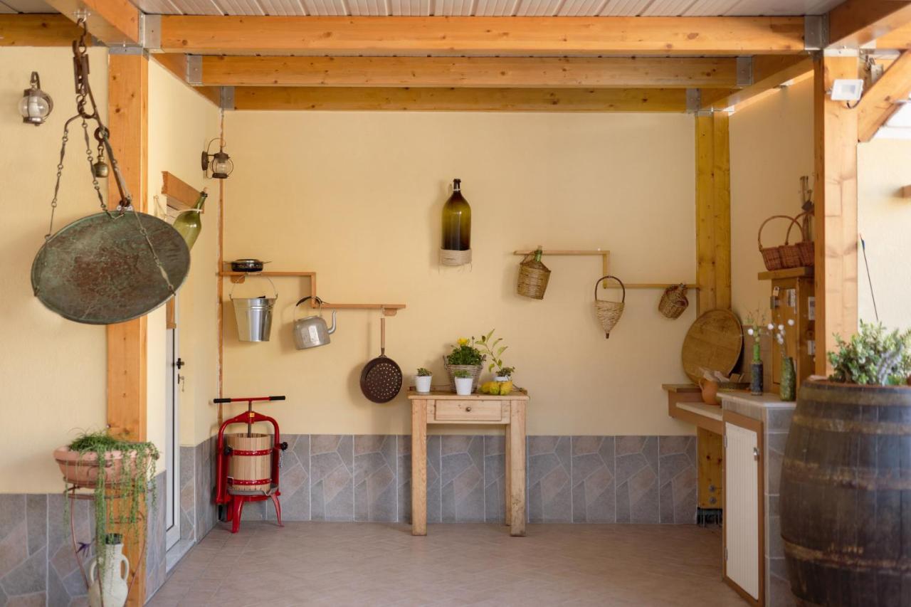 La Cantina Dello Sgatto Procida Exterior photo